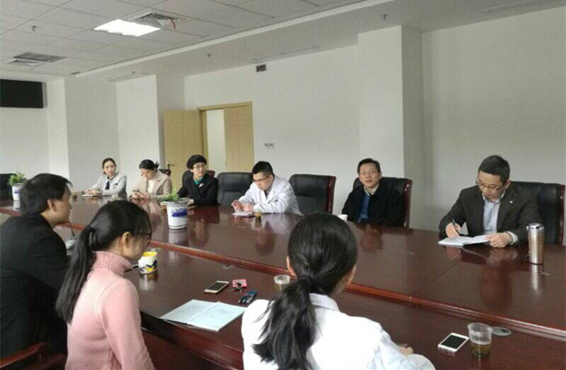 3月17日，邀請(qǐng)國(guó)家千人計(jì)劃引進(jìn)人才—美國(guó)約翰.霍普金斯大學(xué)張穎教授來(lái)院進(jìn)行肺結(jié)核診療新進(jìn)展的知識(shí)探討_副本.jpg